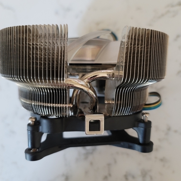 Intel CPU Cooler - Picture 2 of 5